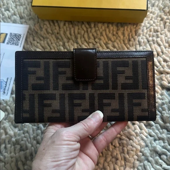FENDI Black/Brown FF Zucca Logo wallet leather trim w/COA and box - Picture 6 of 6